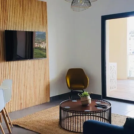 Appartement 2 Pieces Dans Le Centre Historique De Vecchio *