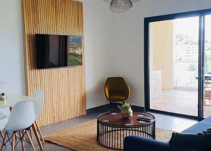 Appartement 2 Pieces Dans Le Centre Historique De Vecchio *